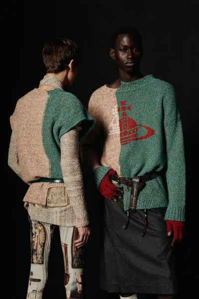 Look 12